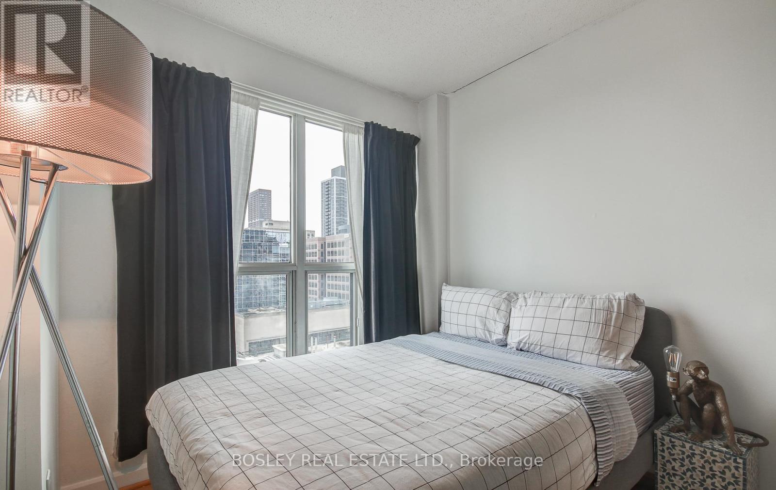 2010 - 8 Park Road, Toronto, Ontario  M4W 3S5 - Photo 22 - C12174010