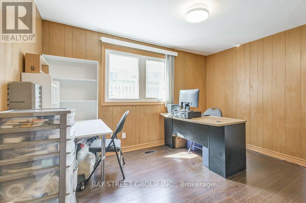 29 Gustav Crescent, Toronto (Newtonbrook East), Ontario  M2M 2C7 - Photo 24 - C12174322