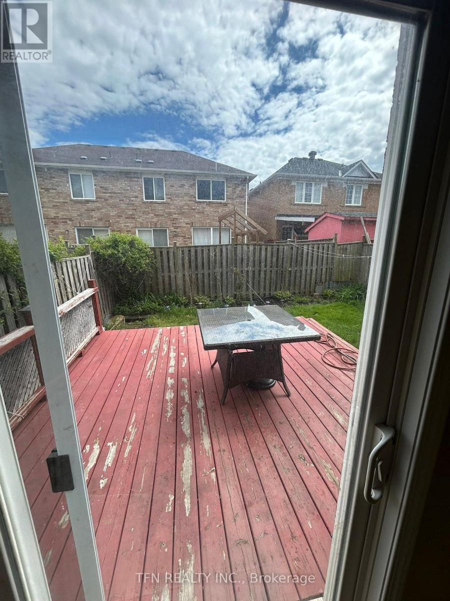Main - 117 Rouge River Drive, Toronto, Ontario  M1B 6G3 - Photo 5 - E12174364