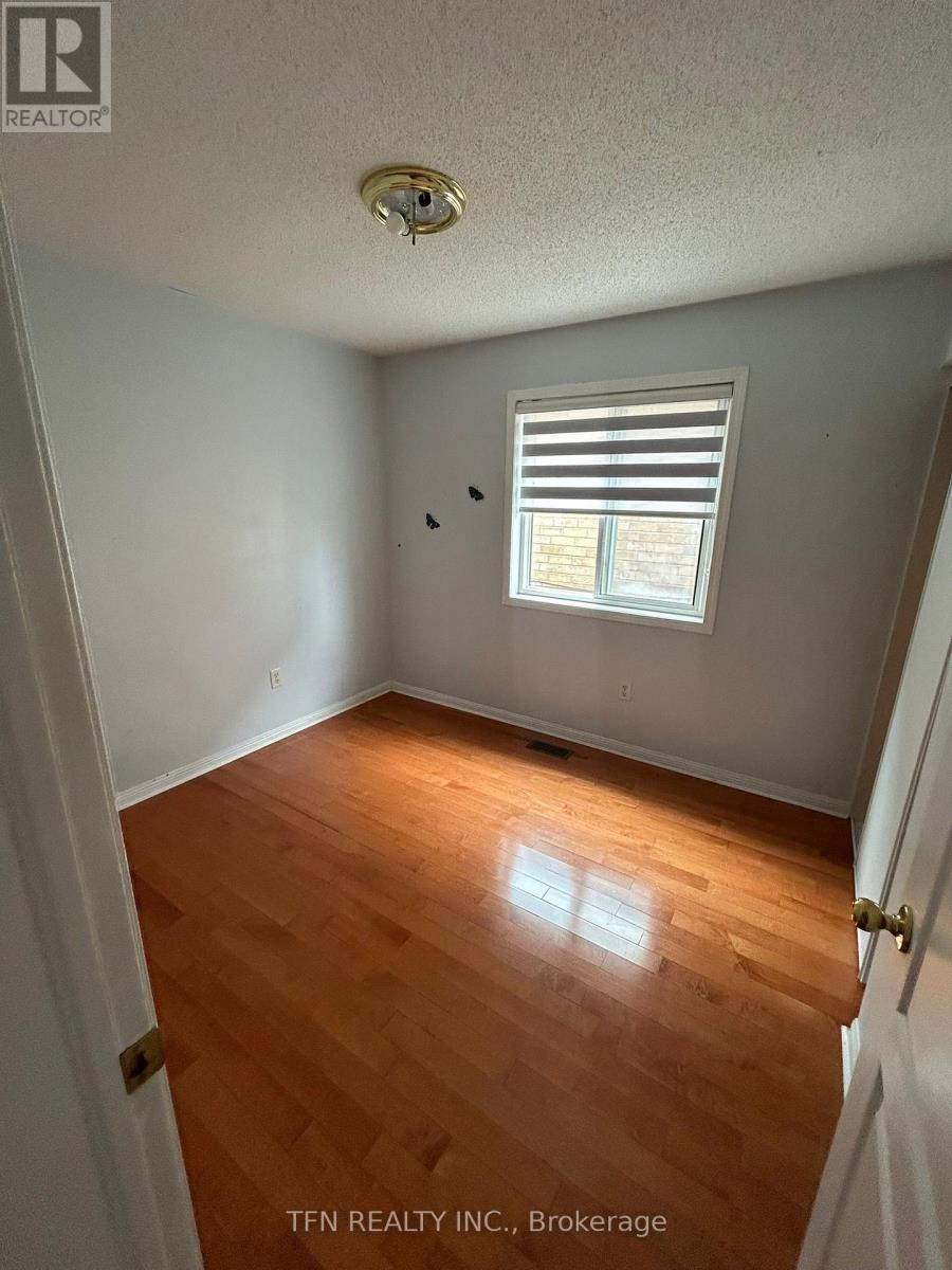 Main - 117 Rouge River Drive, Toronto, Ontario  M1B 6G3 - Photo 7 - E12174364