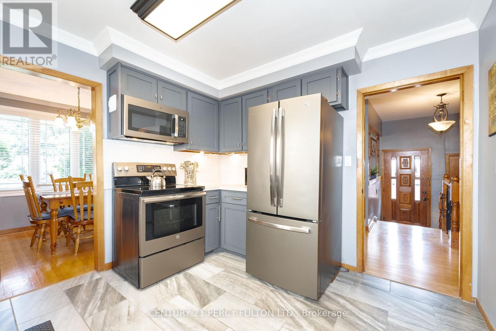 73 Dunelm Street, Toronto, Ontario  M1J 3G3 - Photo 11 - E12174419