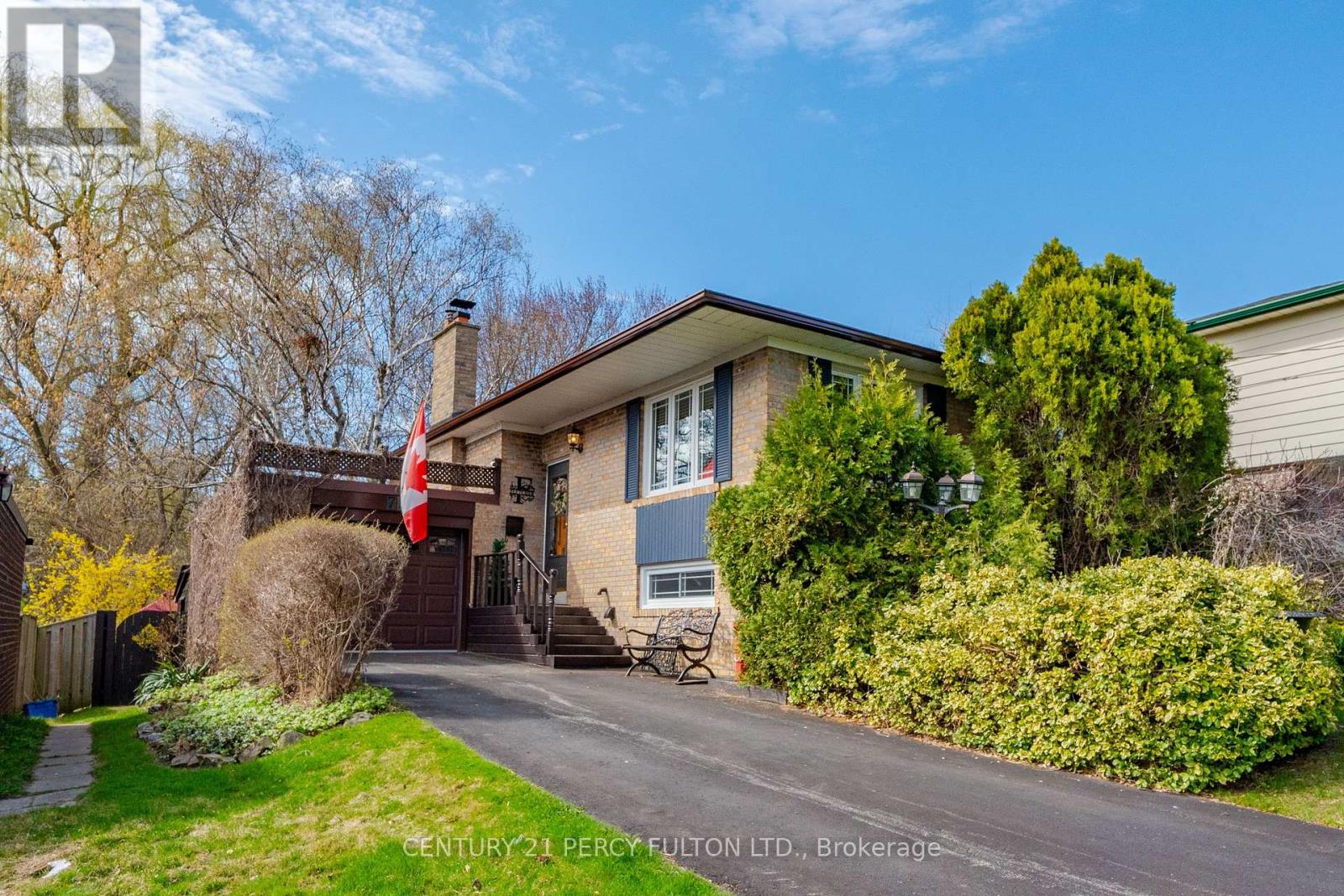 73 Dunelm Street, Toronto, Ontario  M1J 3G3 - Photo 2 - E12174419
