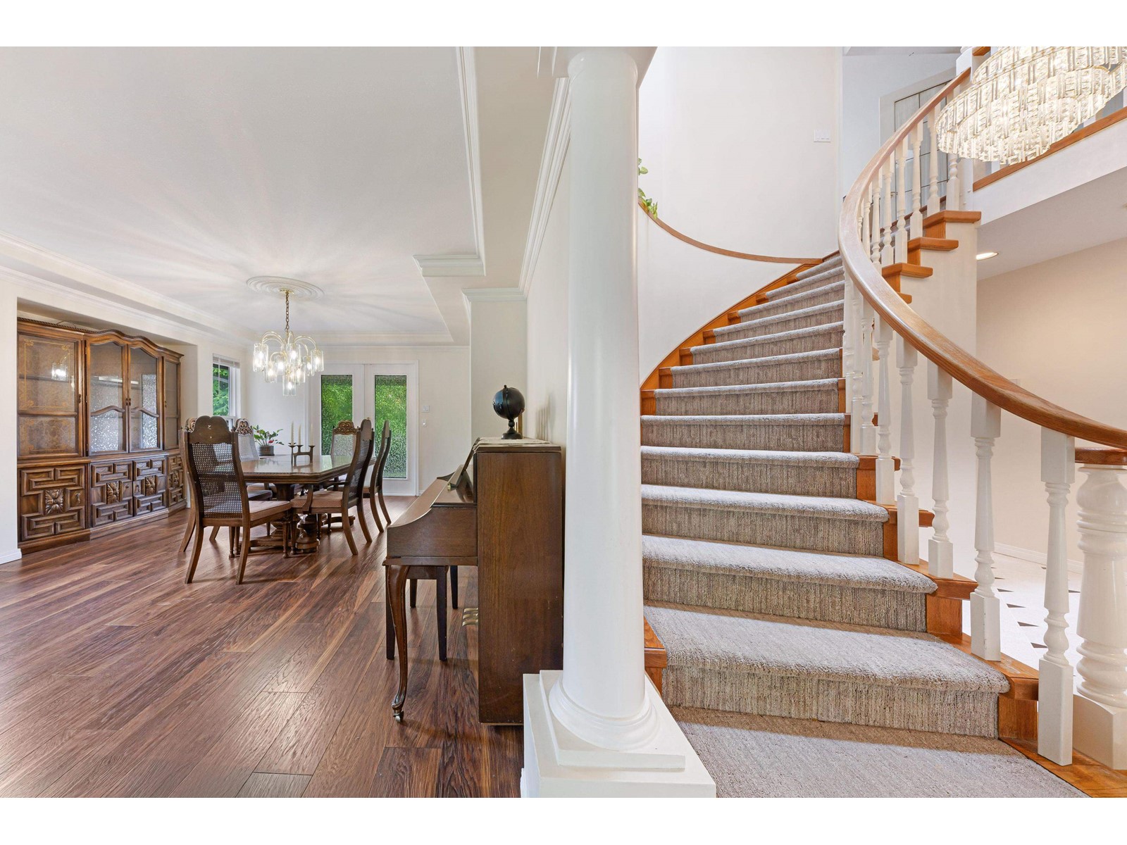 Property at 20713 90 AVENUE image 3