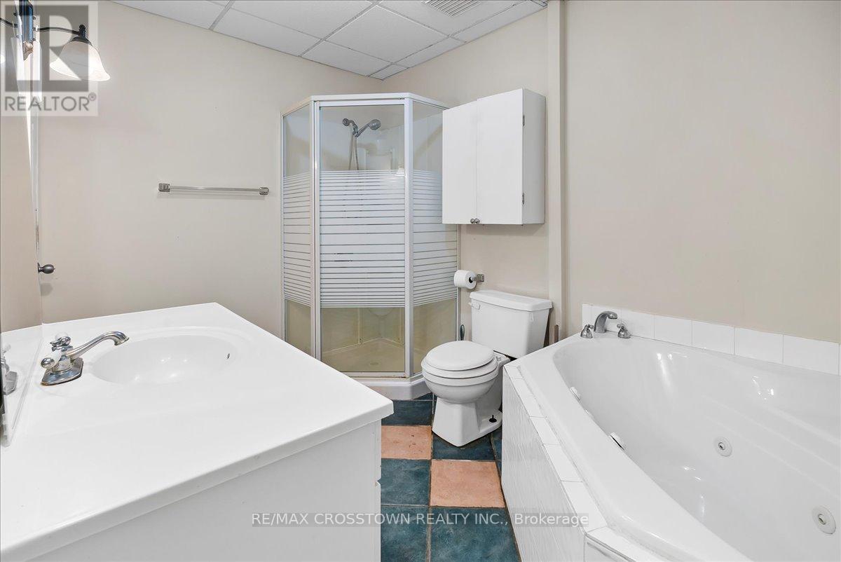 369 Balm Beach Road W, Tiny, Ontario  L0L 2J0 - Photo 39 - S12174356