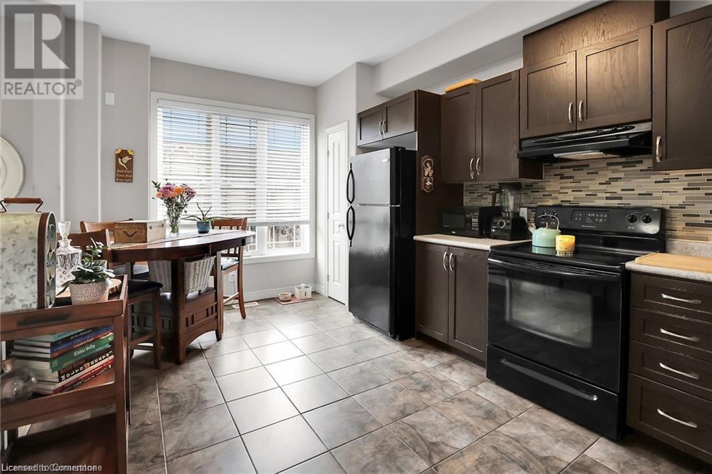 8 Hemlock Way Unit# 47, Grimsby, Ontario  L3M 0B5 - Photo 4 - 40733860