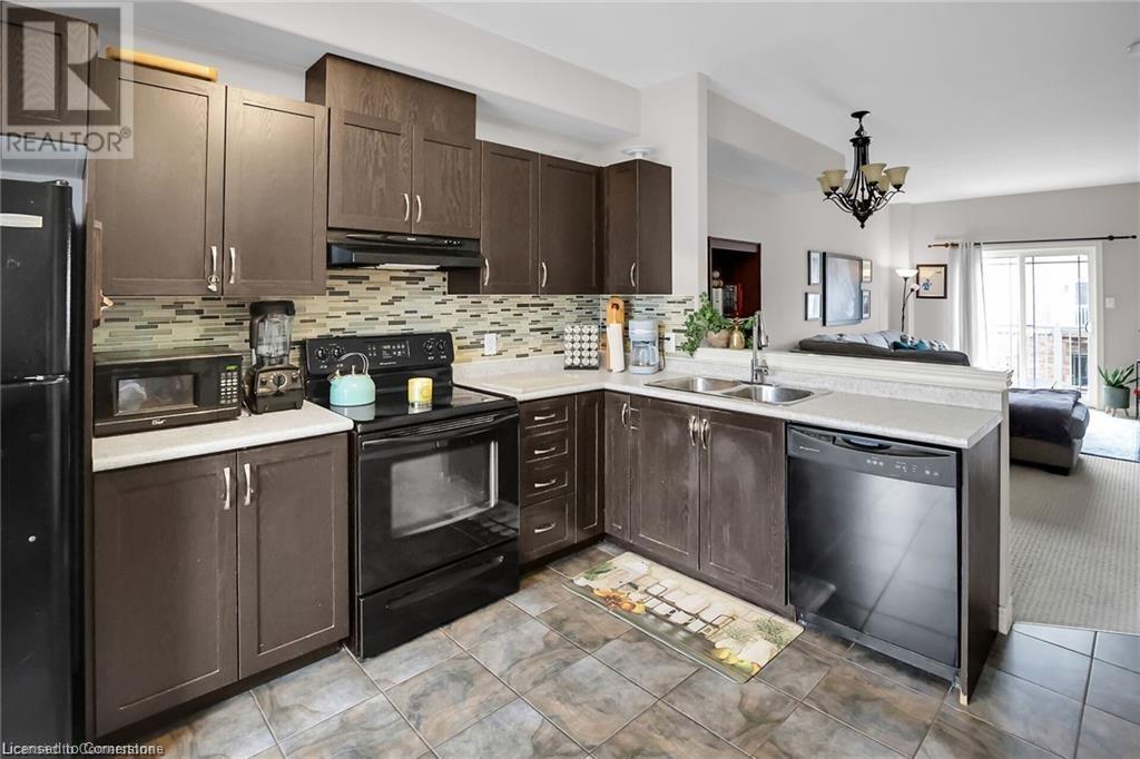 8 Hemlock Way Unit# 47, Grimsby, Ontario  L3M 0B5 - Photo 5 - 40733860