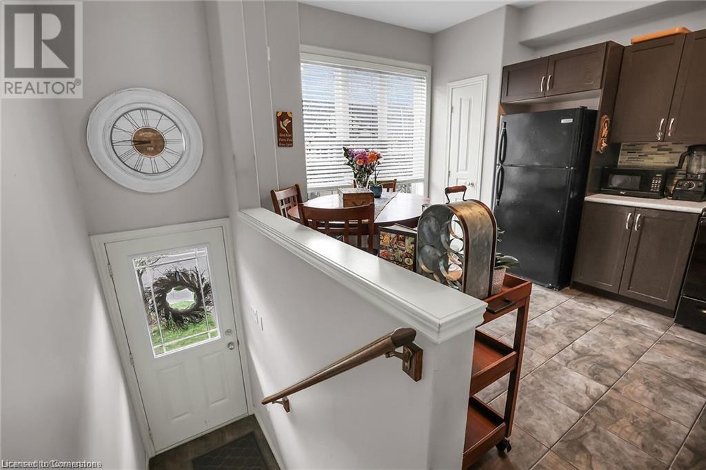 Property at 8 HEMLOCK Way Unit# 47 image 3