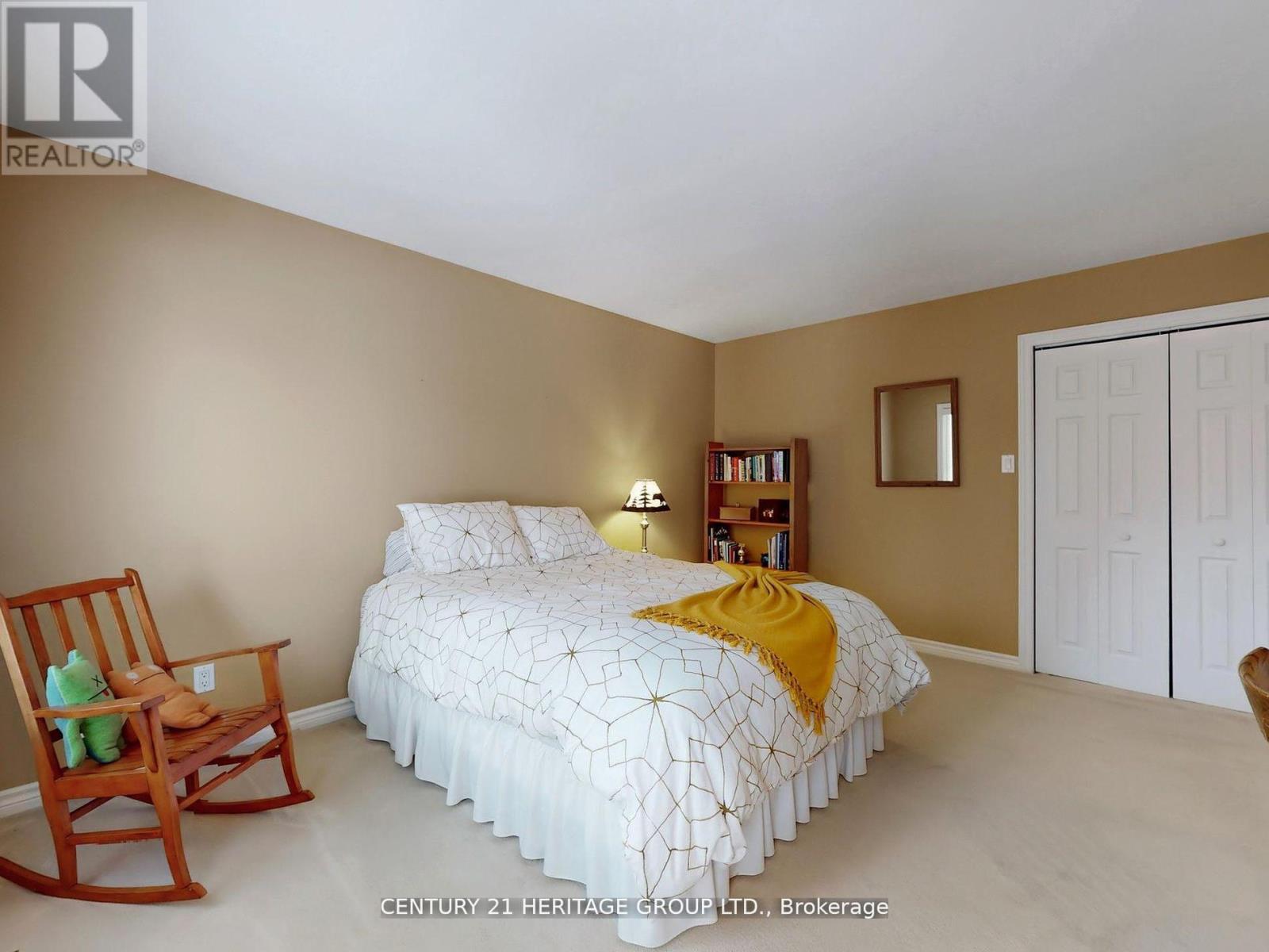 12 Cedar Forest Court, Markham, Ontario  L3T 2A4 - Photo 25 - N12159005