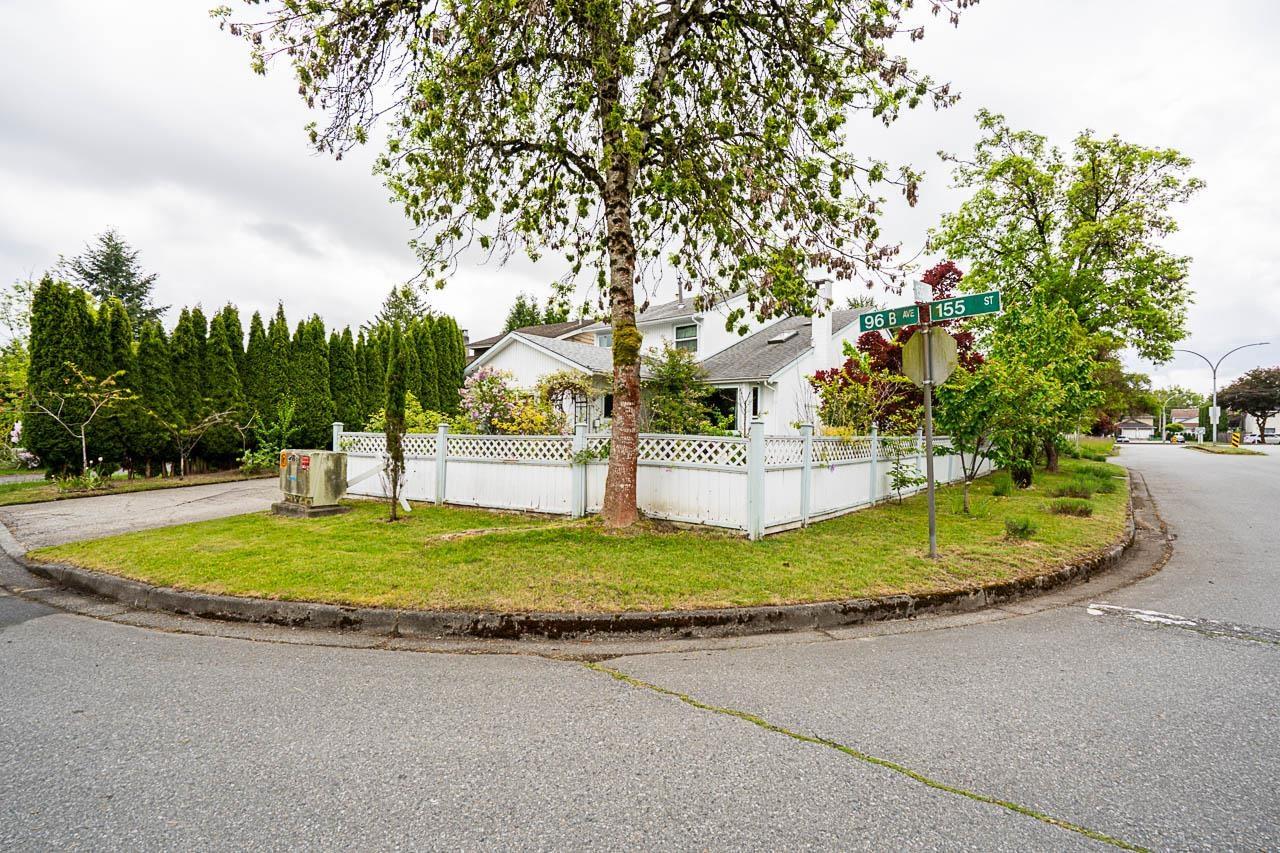 15524 96b Avenue, Surrey, British Columbia  V3R 7N7 - Photo 2 - R3007187