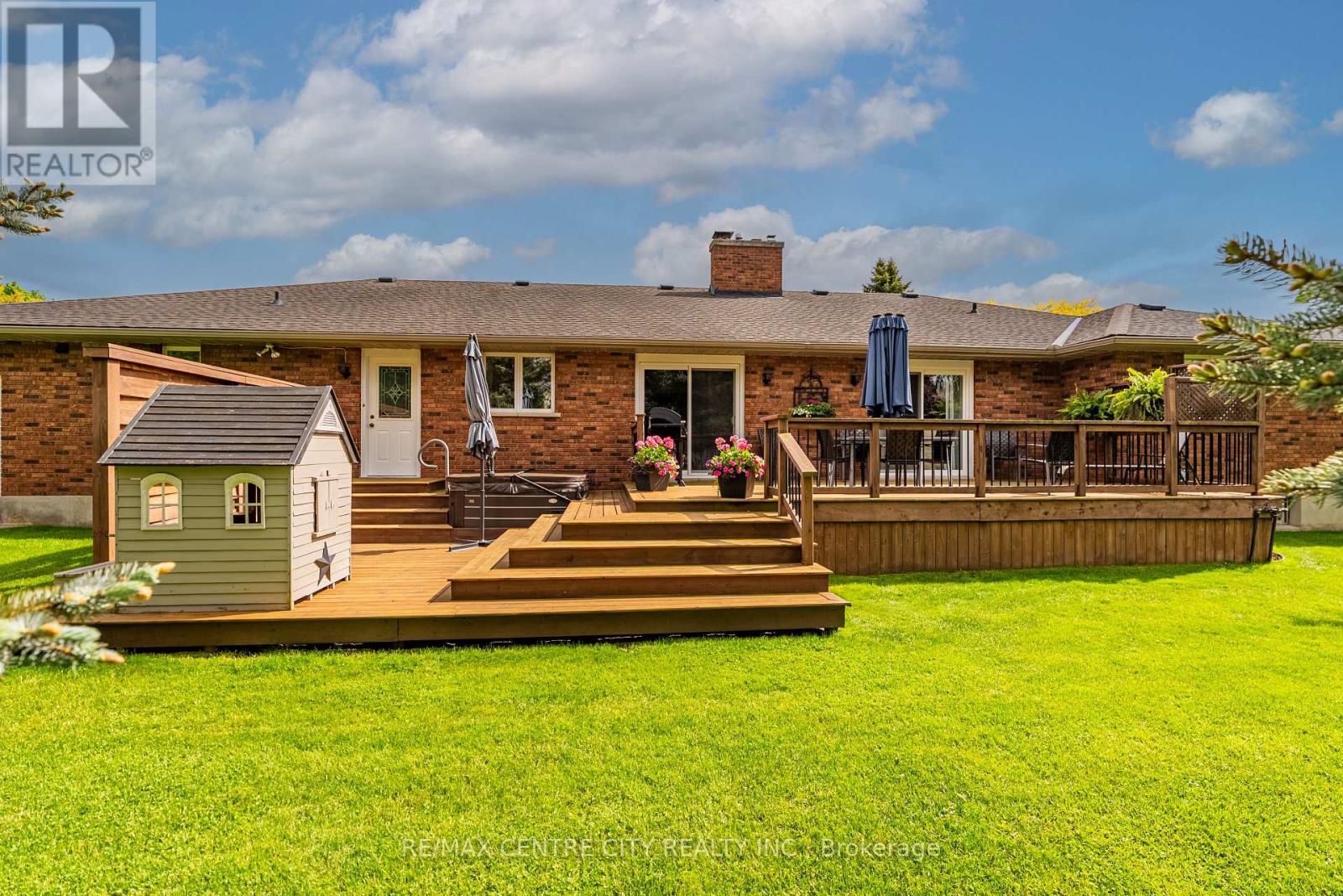 18 Fath Avenue, Aylmer, Ontario  N5H 1V8 - Photo 37 - X12169557