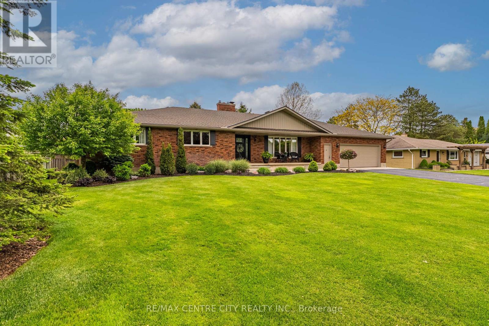 18 Fath Avenue, Aylmer, Ontario  N5H 1V8 - Photo 3 - X12169557