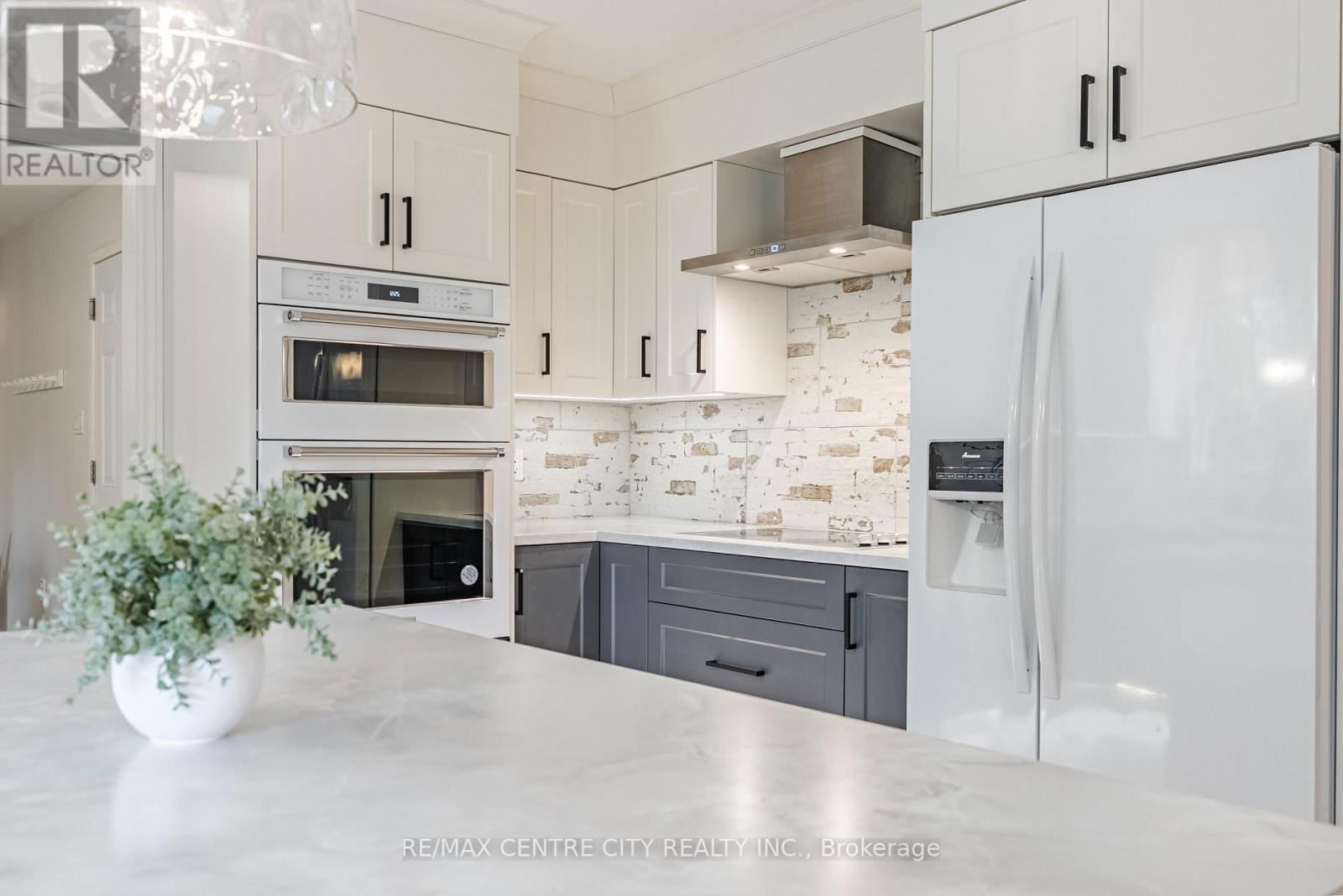 18 Fath Avenue, Aylmer, Ontario  N5H 1V8 - Photo 6 - X12169557