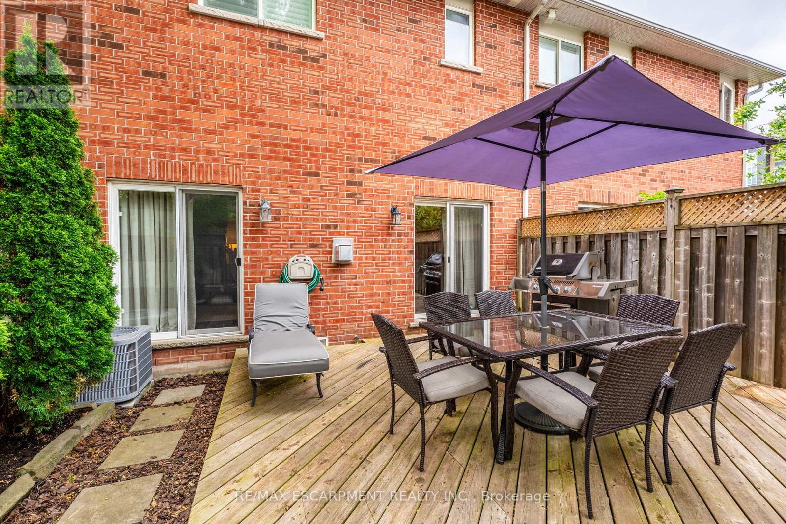1455 Tobyn Drive, Burlington, Ontario  L7M 5A6 - Photo 37 - W12174308