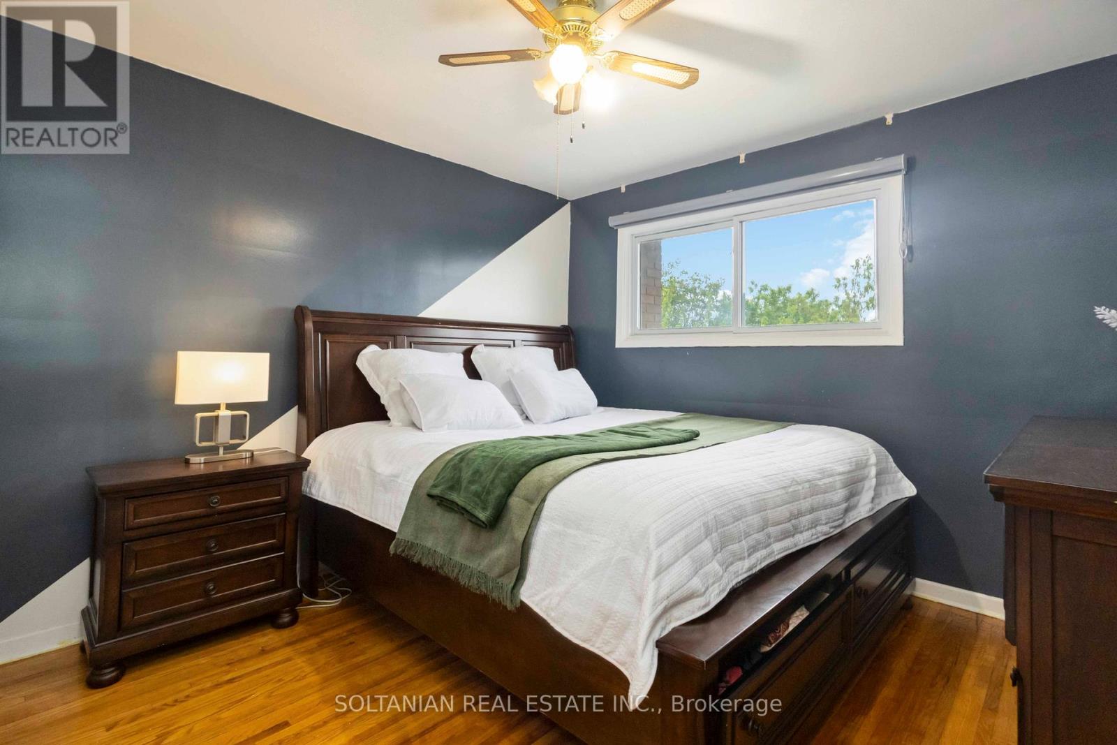 102 Elnathan Crescent, Toronto, Ontario  M9L 2G1 - Photo 21 - W12174320
