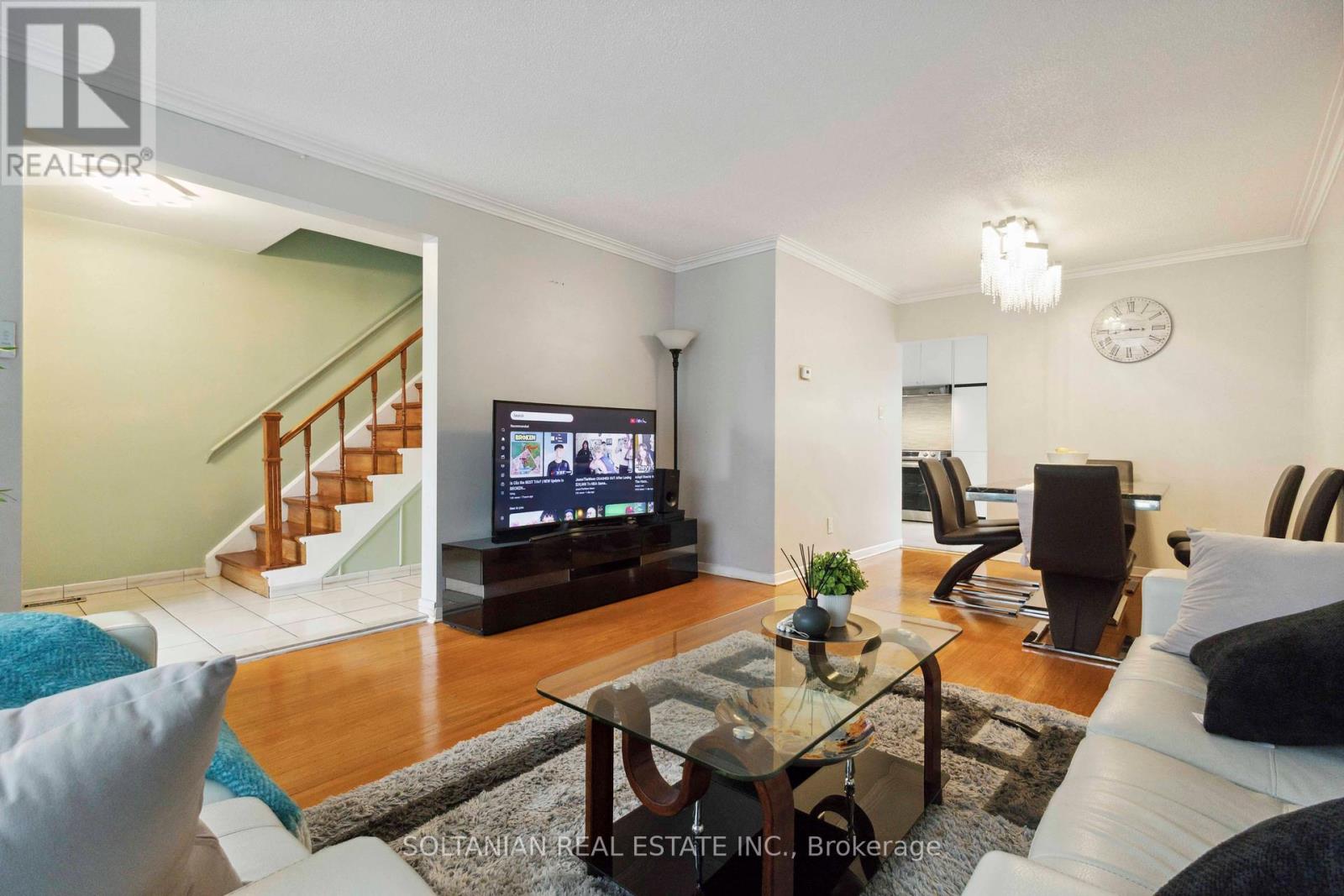 102 Elnathan Crescent, Toronto, Ontario  M9L 2G1 - Photo 7 - W12174320