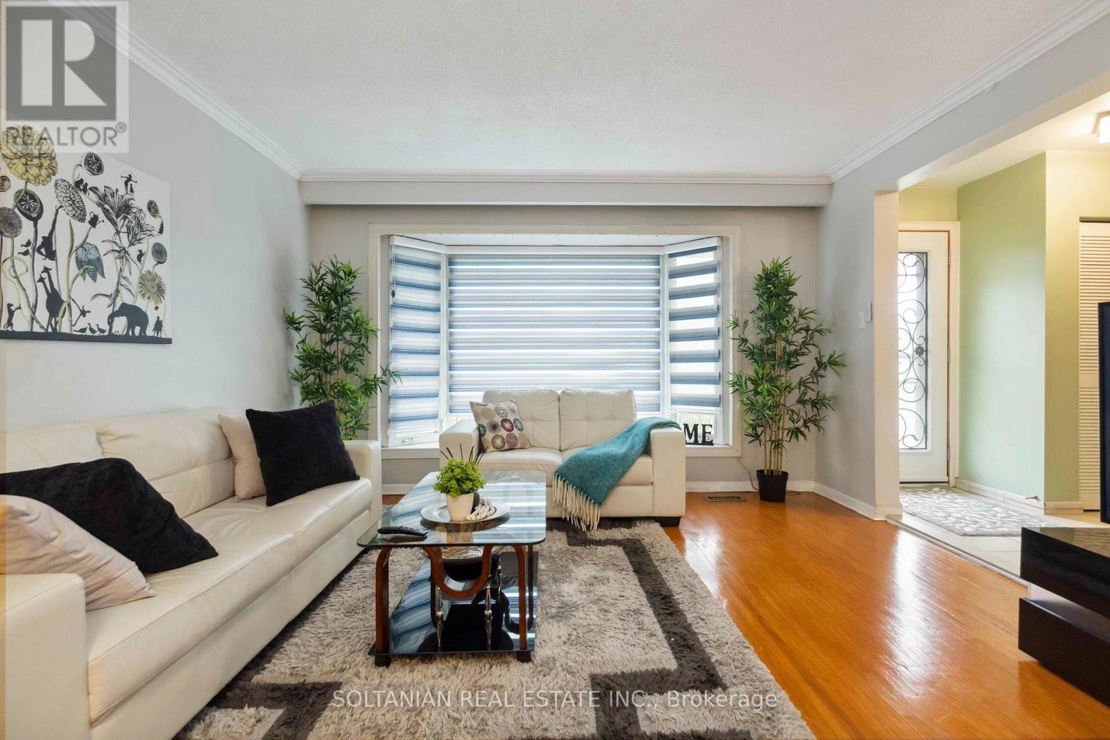 102 Elnathan Crescent, Toronto, Ontario  M9L 2G1 - Photo 9 - W12174320