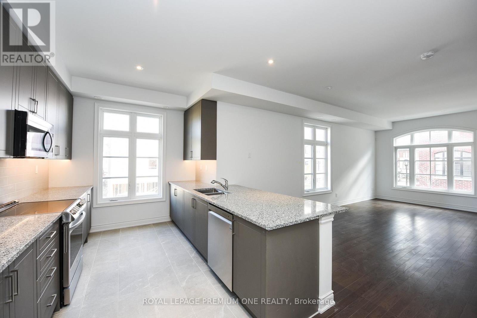 60 - 40 Lunar Crescent, Mississauga, Ontario  L5M 2R5 - Photo 9 - W12174334