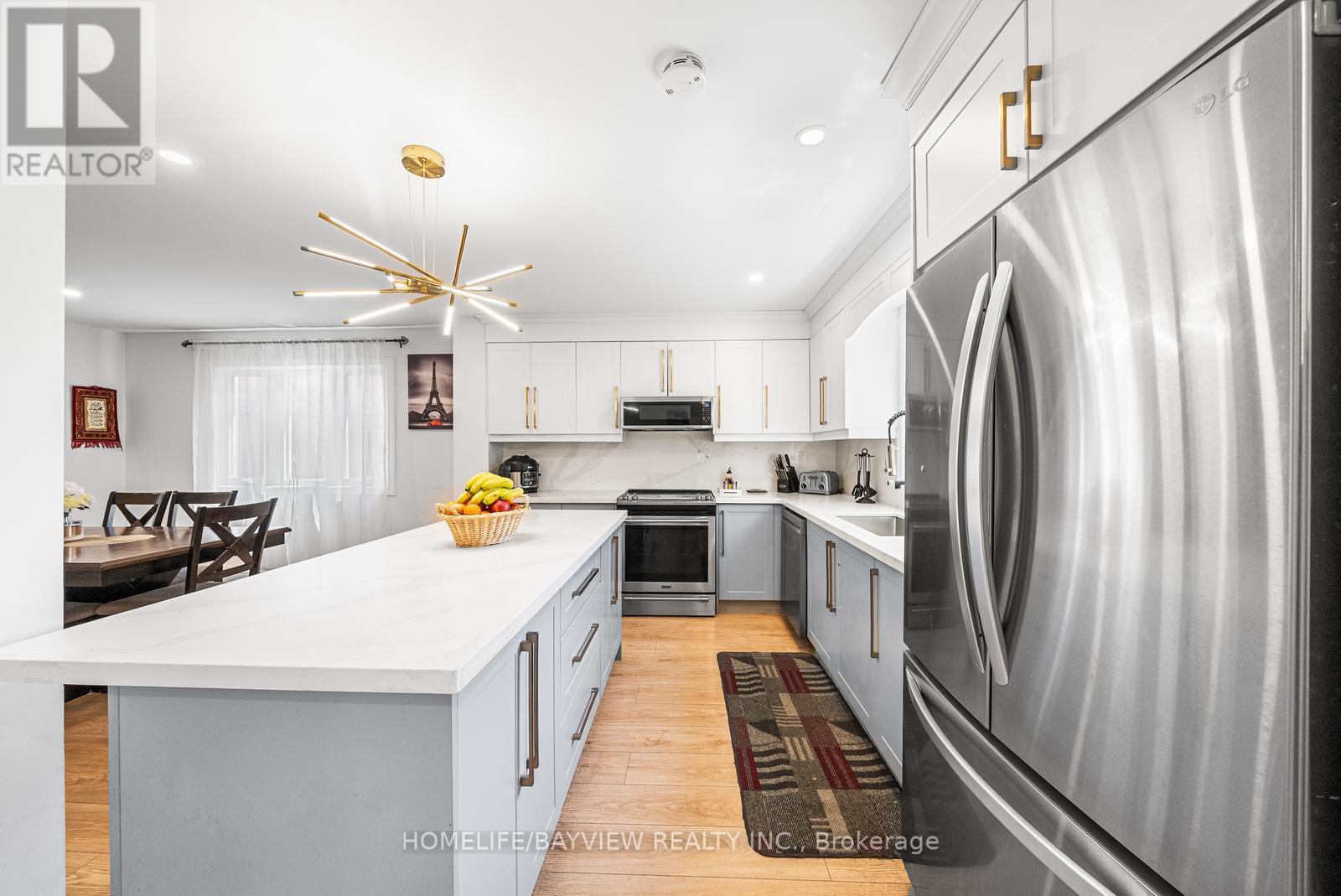 2602 Mason Heights, Mississauga (Cooksville), Ontario  L5B 2S2 - Photo 15 - W12174416