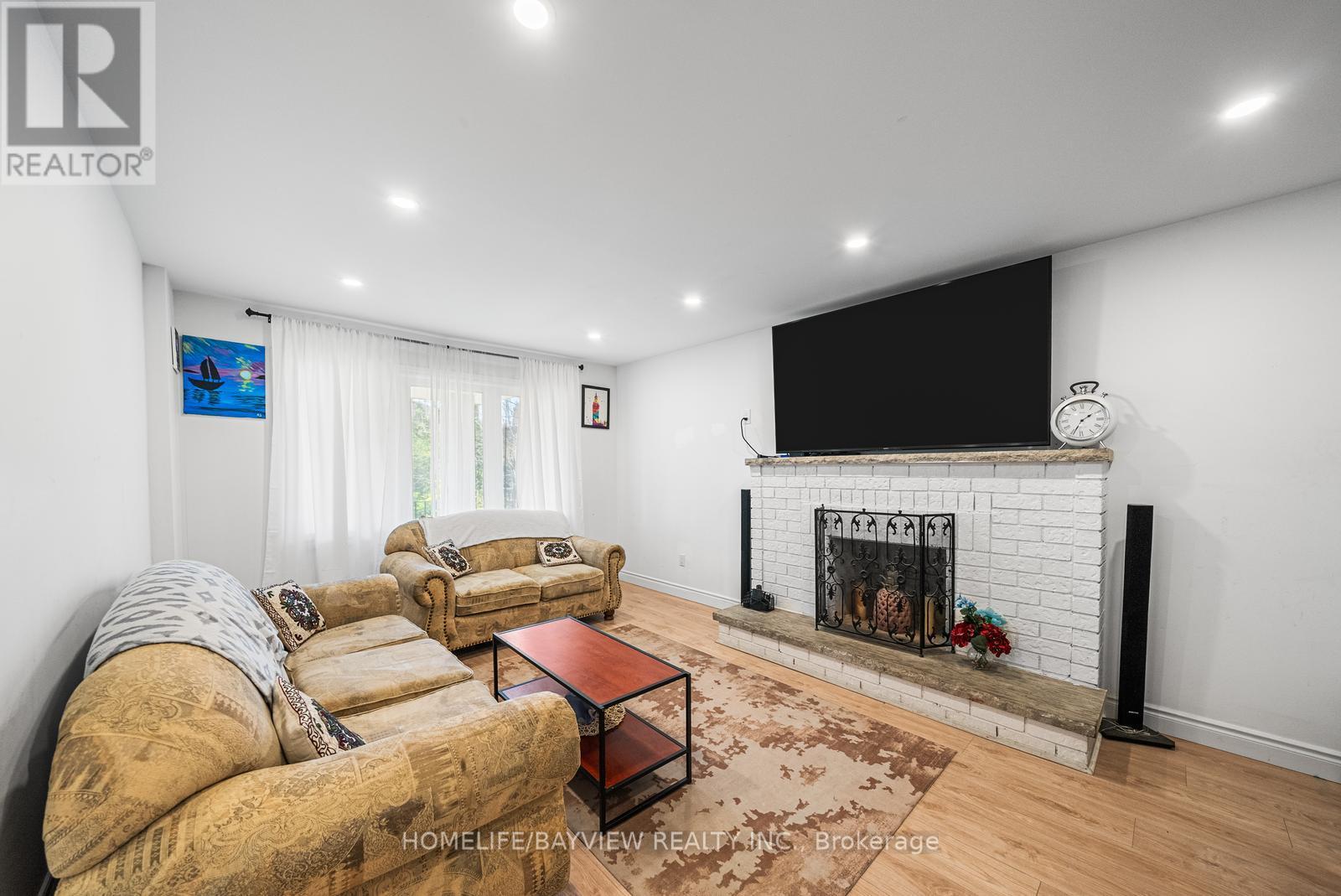 2602 Mason Heights, Mississauga (Cooksville), Ontario  L5B 2S2 - Photo 19 - W12174416