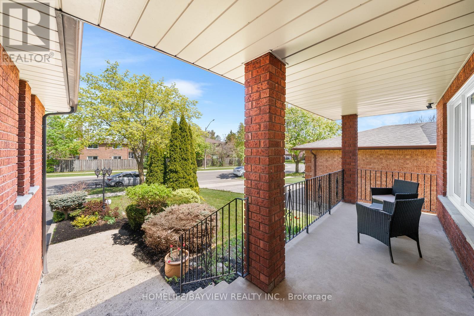 2602 Mason Heights, Mississauga (Cooksville), Ontario  L5B 2S2 - Photo 2 - W12174416