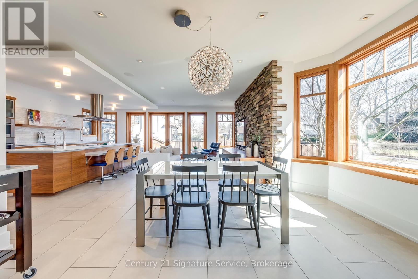 149 The Kingsway, Toronto (Kingsway South), Ontario  M8X 2V4 - Photo 7 - W12174421
