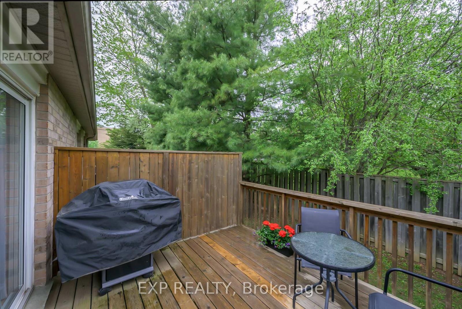 48 - 572 Thistlewood Drive, London North, Ontario  N5X 4N7 - Photo 31 - X12174462