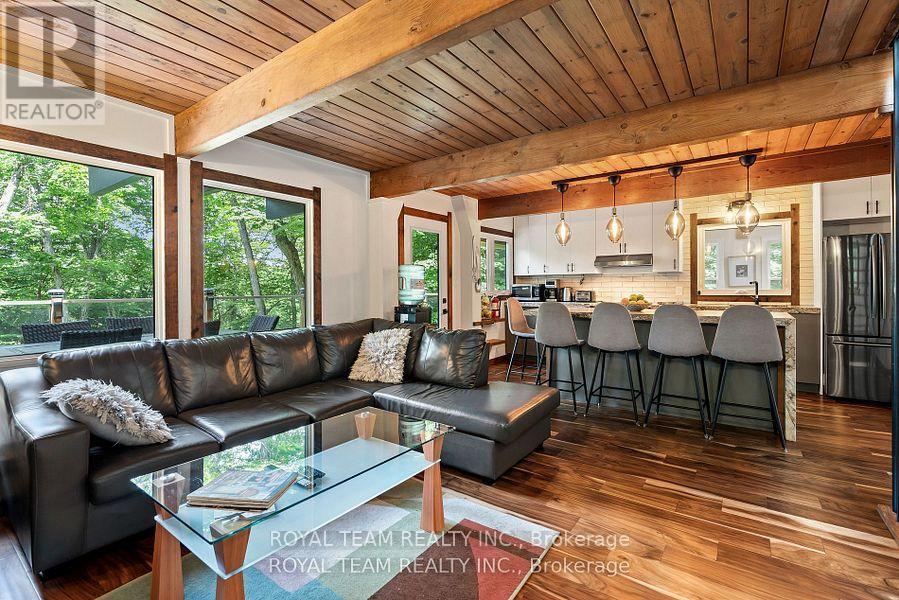12 Hayhoe Road, Seguin, Ontario  P0C 1H0 - Photo 8 - X12174420