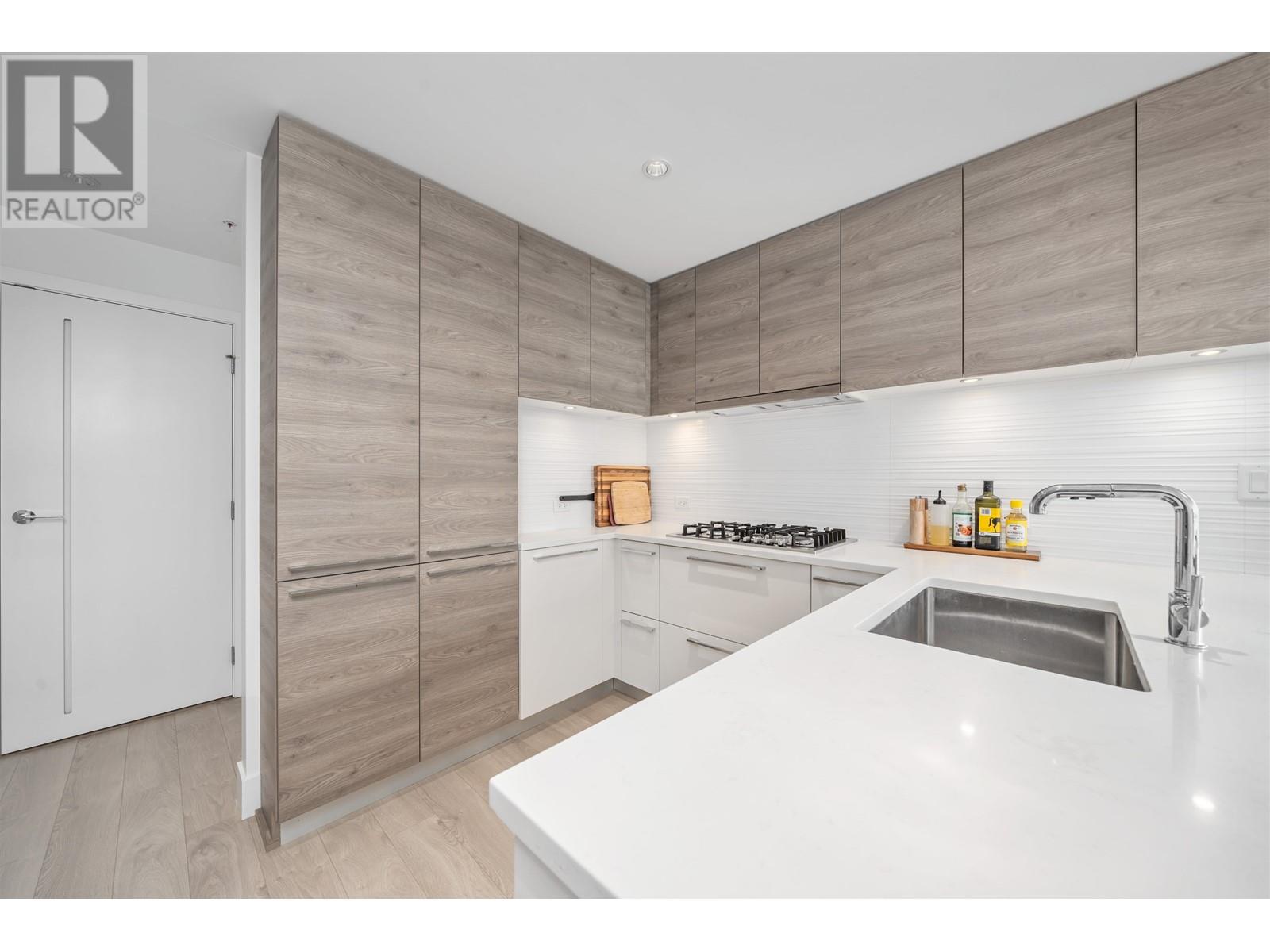 802 7388 Kingsway, Burnaby, British Columbia  V3N 0G9 - Photo 8 - R3007212