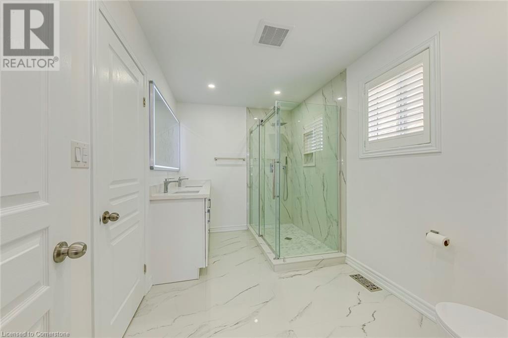 8 Hackamore Court, Ancaster, Ontario  L9K 1N7 - Photo 35 - 40733444