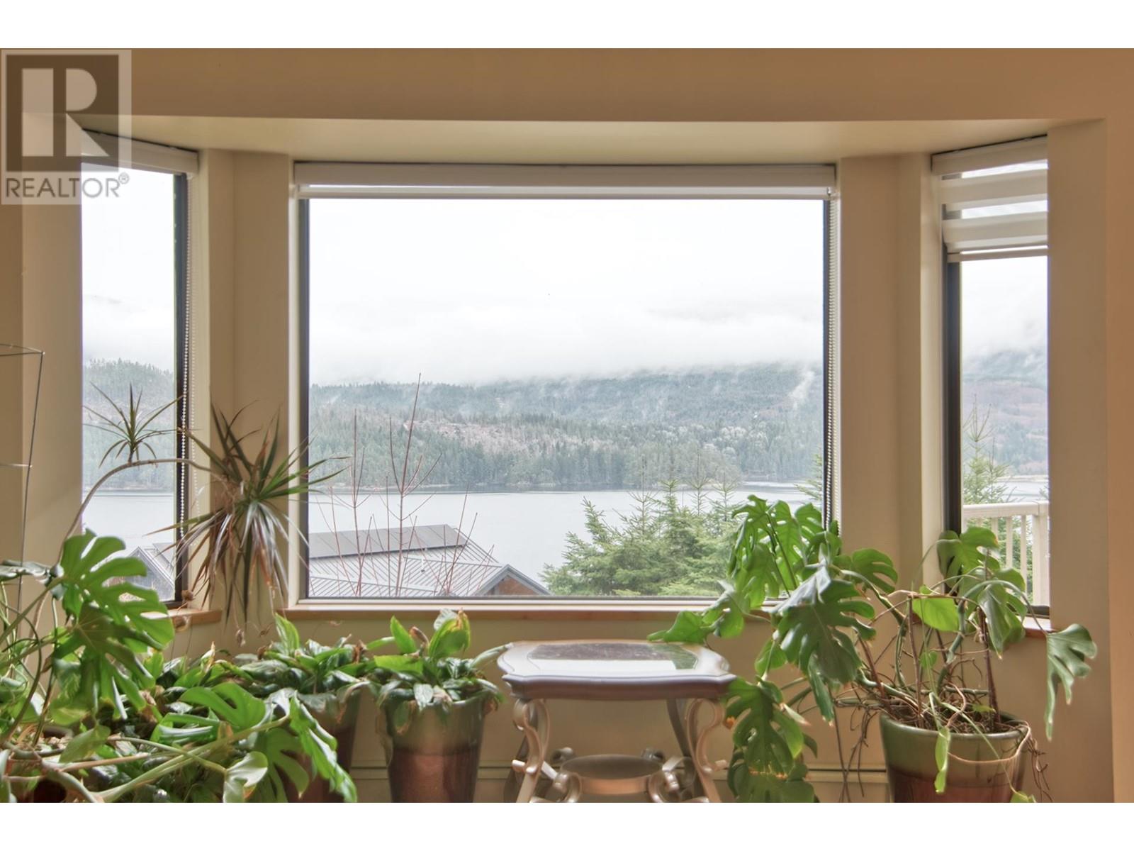6377 N Gale Avenue, Sechelt, British Columbia  V7Z 0P7 - Photo 21 - C8069480