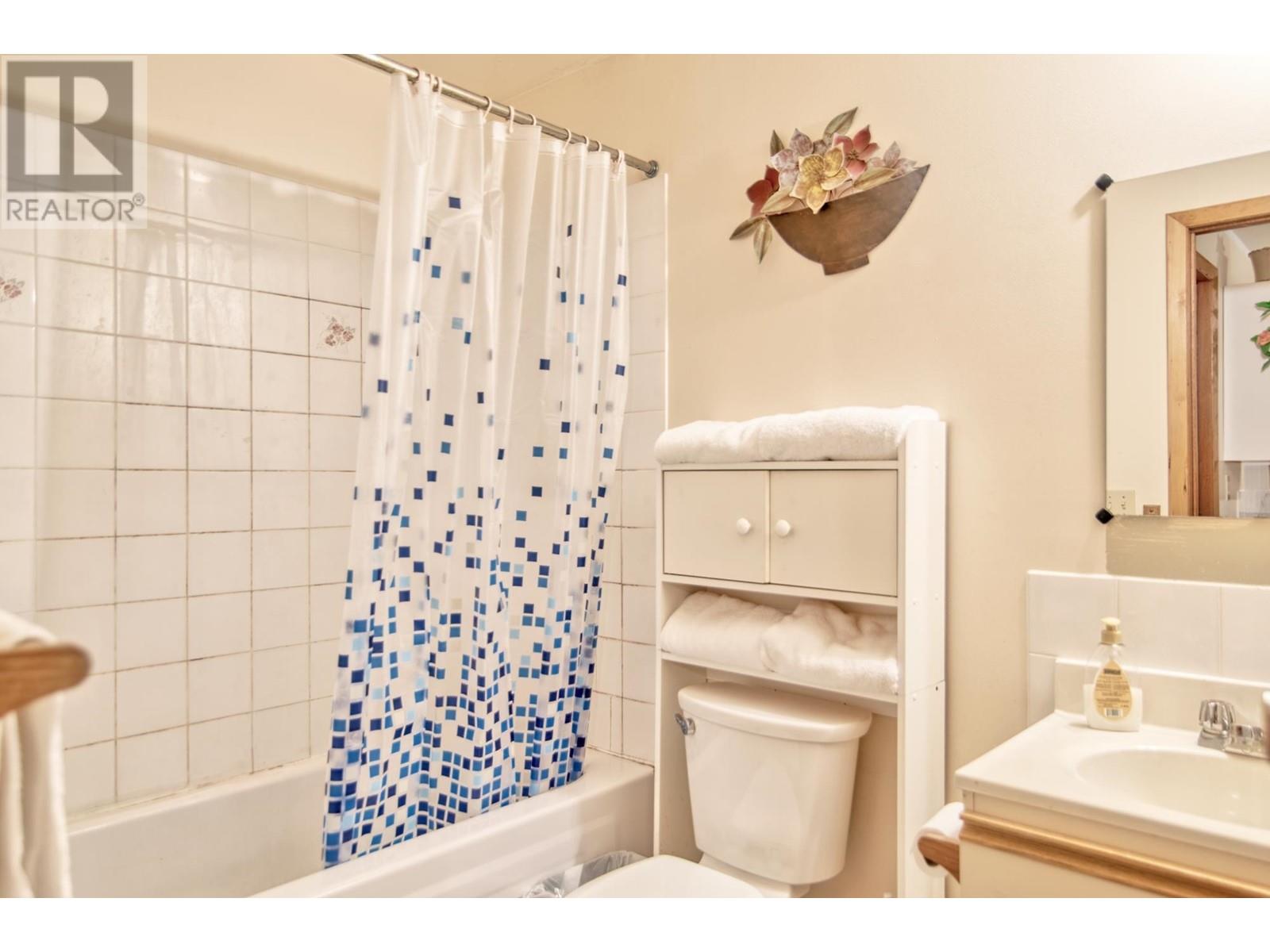 6377 N Gale Avenue, Sechelt, British Columbia  V7Z 0P7 - Photo 34 - C8069480