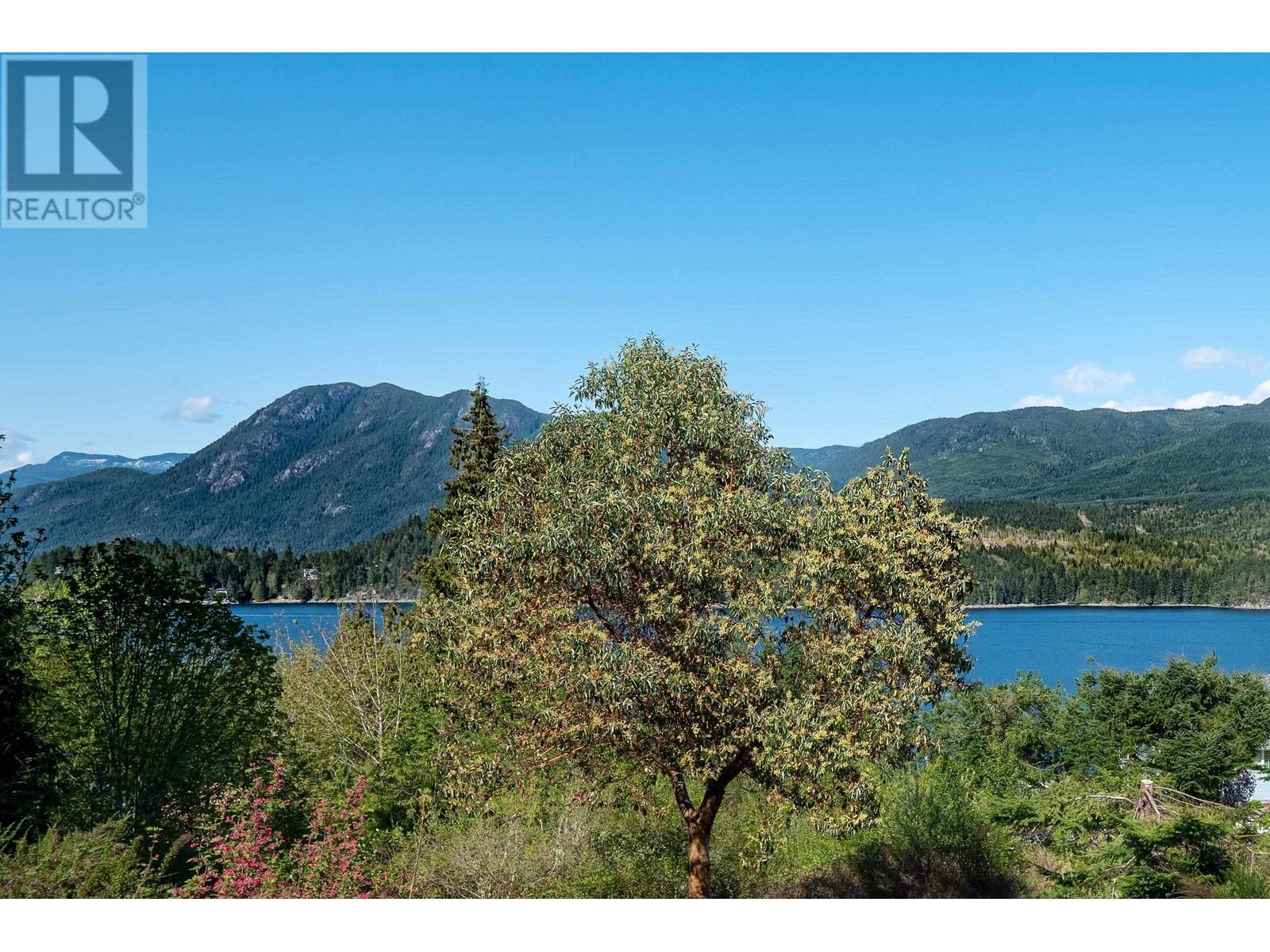 6377 N Gale Avenue, Sechelt, British Columbia  V7Z 0P7 - Photo 35 - C8069480