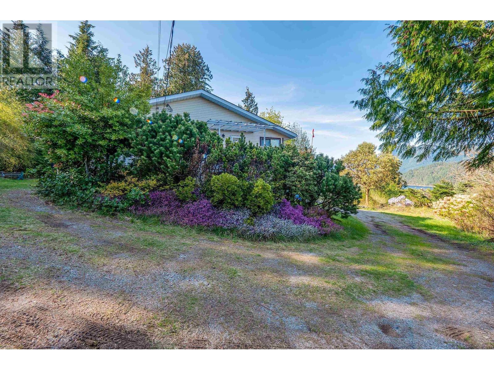 6377 N Gale Avenue, Sechelt, British Columbia  V7Z 0P7 - Photo 37 - C8069480