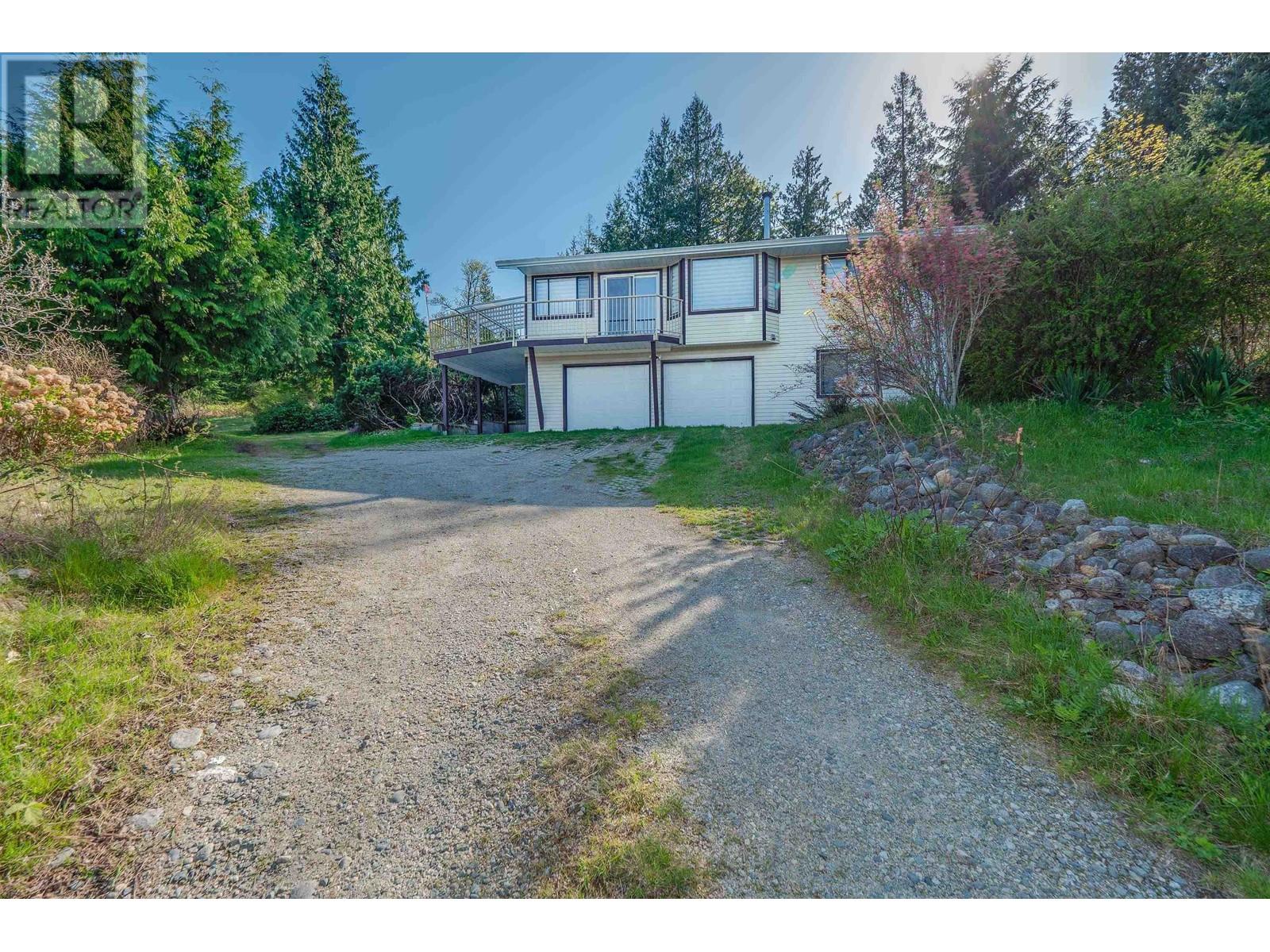 6377 N Gale Avenue, Sechelt, British Columbia  V7Z 0P7 - Photo 8 - C8069480