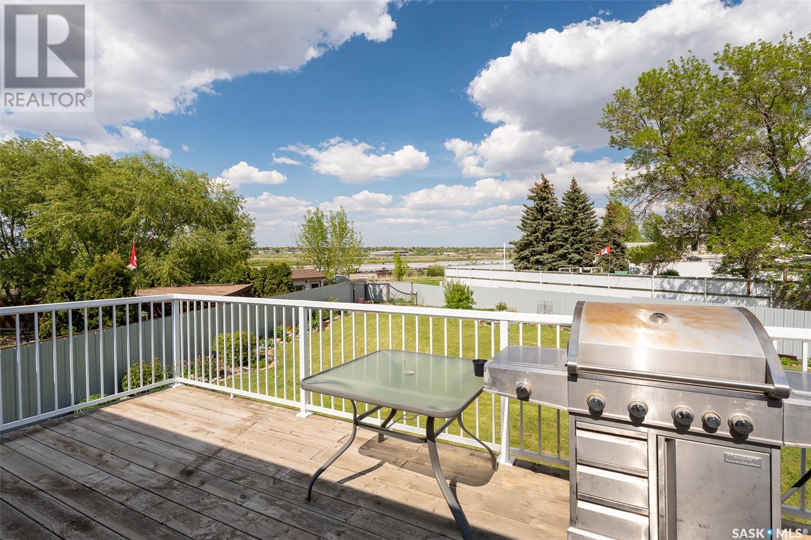 Property at 1523 Cree CRESCENT image 5