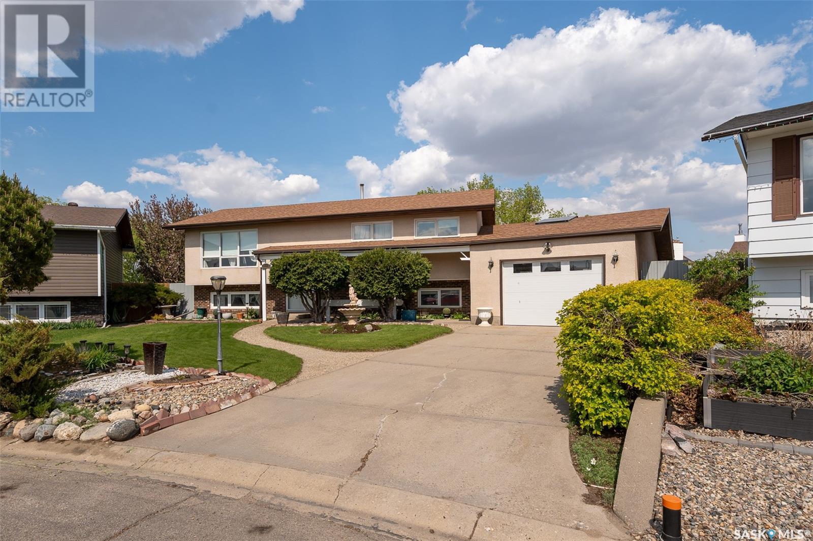 Property at 1523 Cree CRESCENT image 1