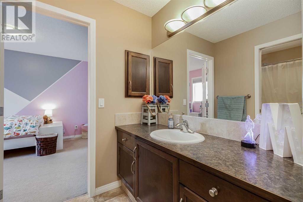 415 Morningside Crescent Sw, Airdrie, Alberta  T4B 0E2 - Photo 26 - A2215859