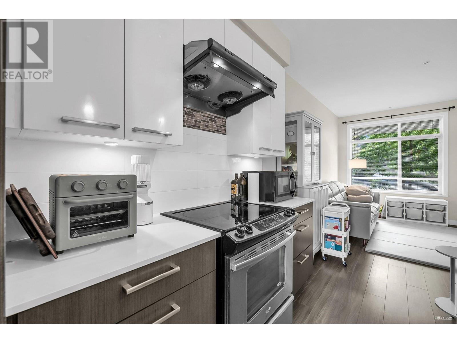 22 638 Regan Avenue, Coquitlam, British Columbia  V3J 0E6 - Photo 12 - R3007018