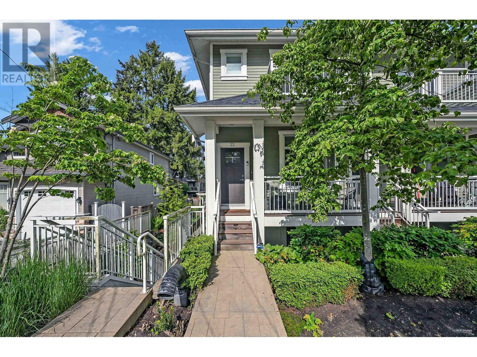 22 638 Regan Avenue, Coquitlam, British Columbia  V3J 0E6 - Photo 2 - R3007018
