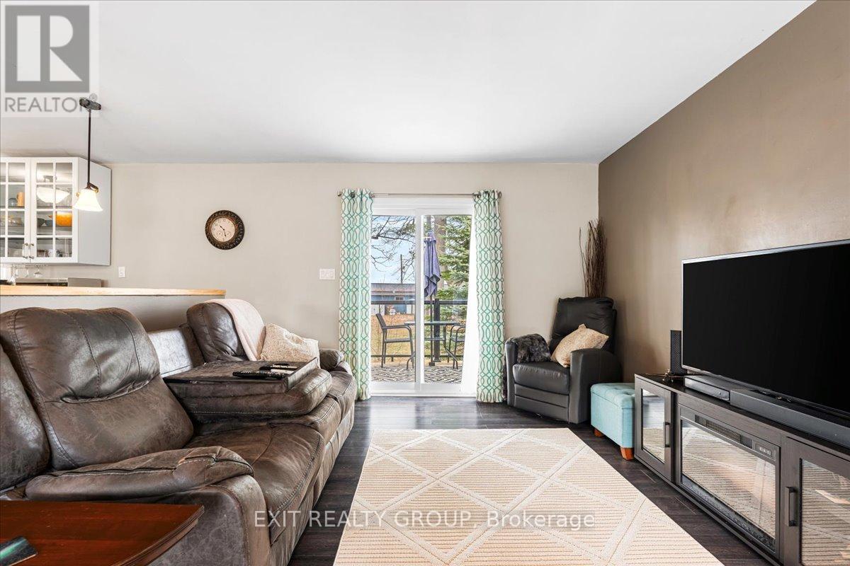 17 Lodge Road, Quinte West, Ontario  K0K 1L0 - Photo 7 - X12174458