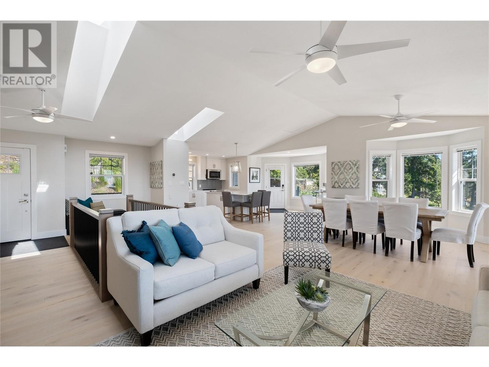 2025 Huckleberry Road, Kelowna, British Columbia  V1P 1H5 - Photo 8 - 10347919