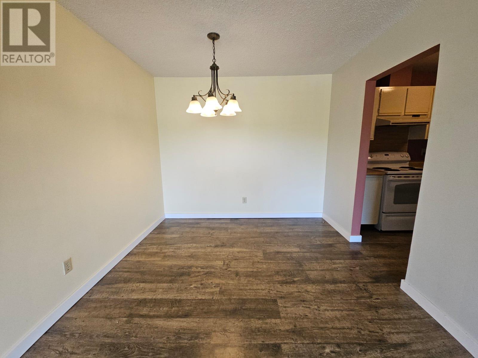 195 Chamberlain Crescent Unit# 301, Tumbler Ridge, BC V0C2W0