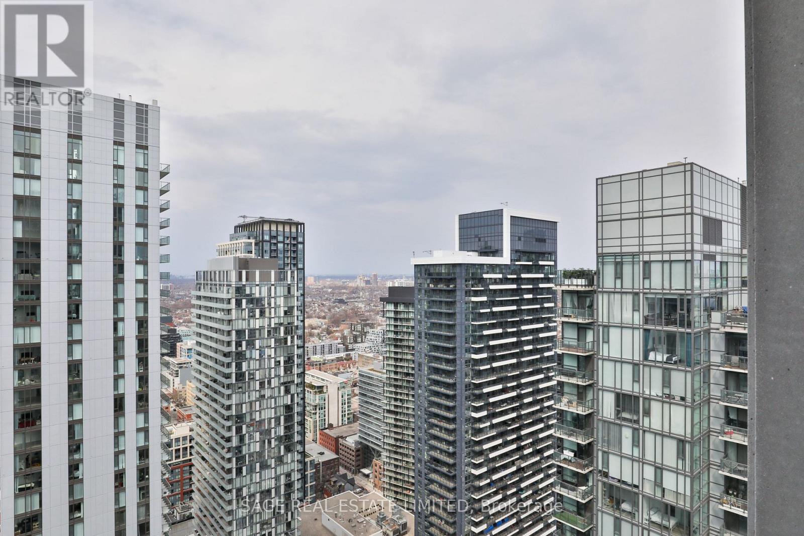 4511 - 295 Adelaide Street W, Toronto, Ontario  M5V 0L4 - Photo 21 - C12174443