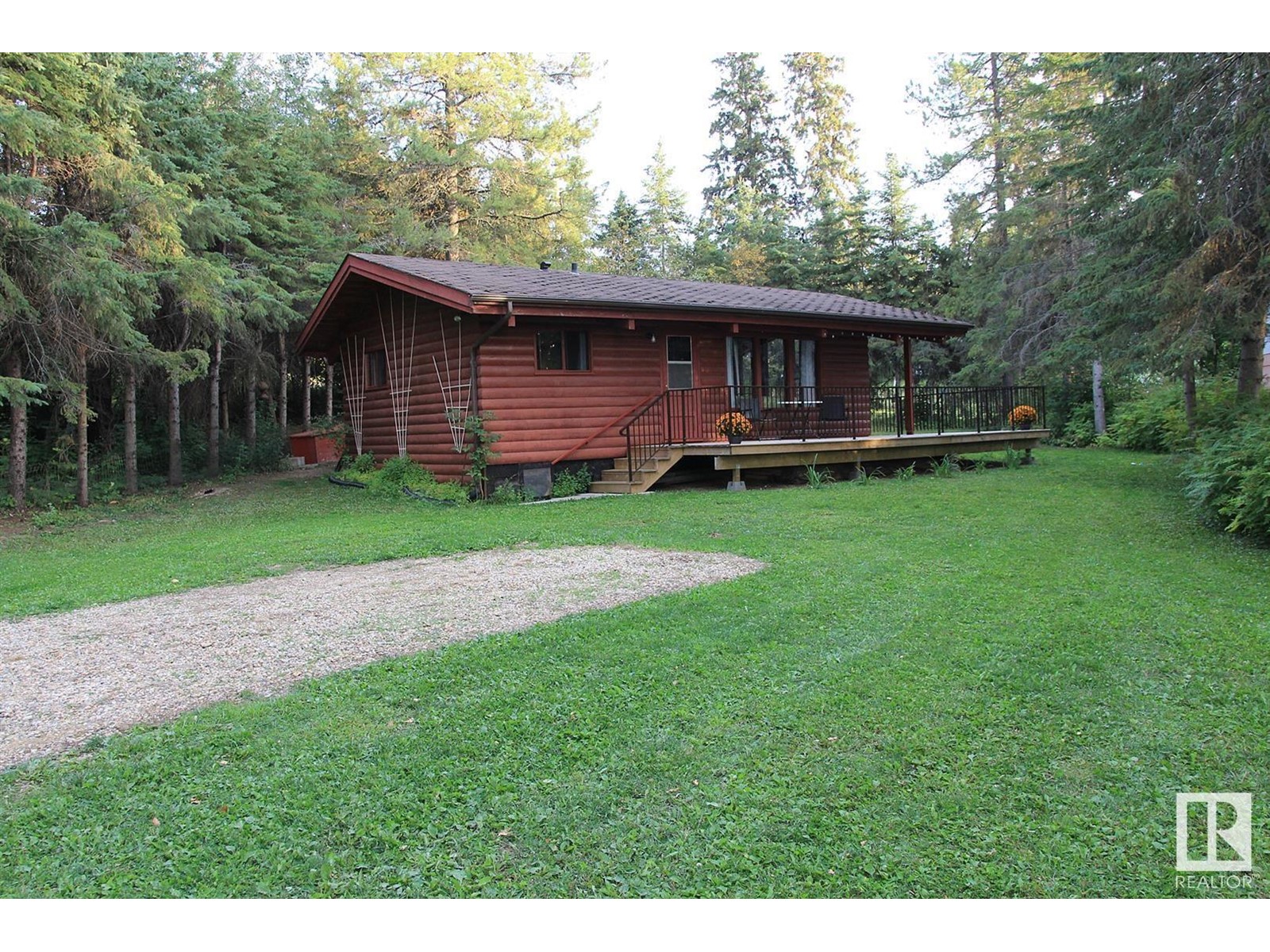 704 53102 Range Road 40, Rural Parkland County, Alberta  T0E 2Y0 - Photo 2 - E4420401