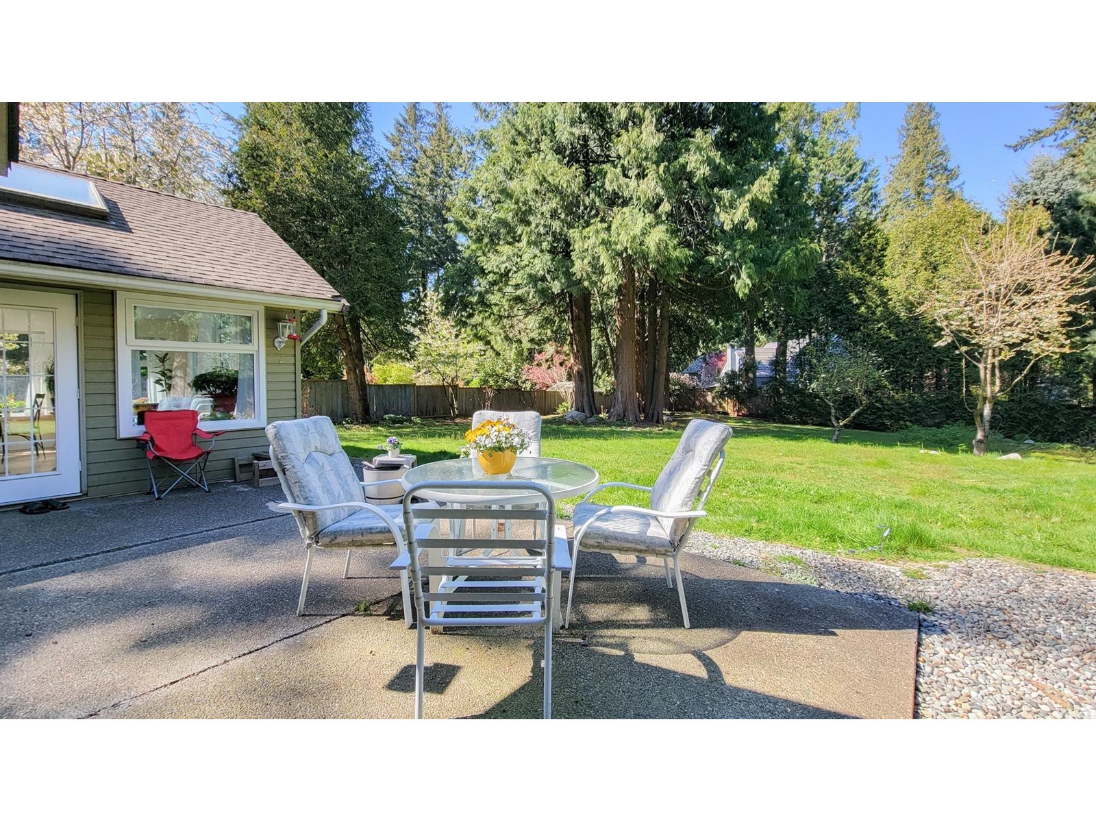 17237 26 Avenue, Surrey, British Columbia  V3Z 0A4 - Photo 2 - R3007095