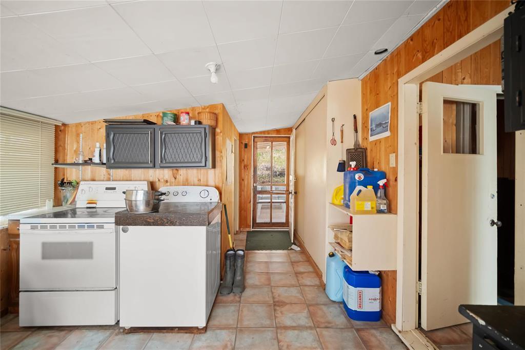 2 Block 6 Road, Falcon Lake, Manitoba  R0E 0N0 - Photo 15 - 202513086