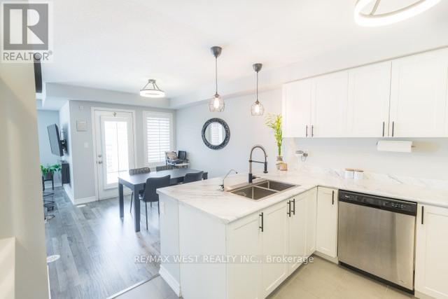 1669 Copeland Circle, Milton, Ontario  L9T 8X8 - Photo 10 - W12174445
