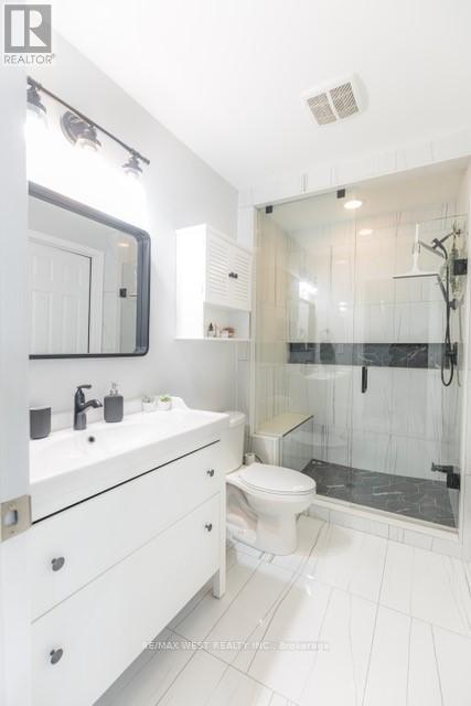 1669 Copeland Circle, Milton, Ontario  L9T 8X8 - Photo 18 - W12174445