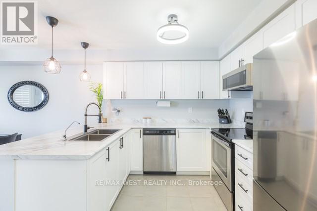 1669 Copeland Circle, Milton, Ontario  L9T 8X8 - Photo 9 - W12174445