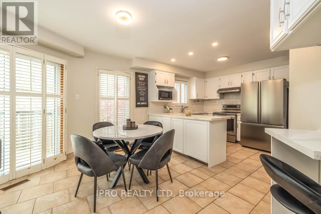 26 - 2155 Duncaster Drive, Burlington, Ontario  L7P 4R3 - Photo 15 - W12174449